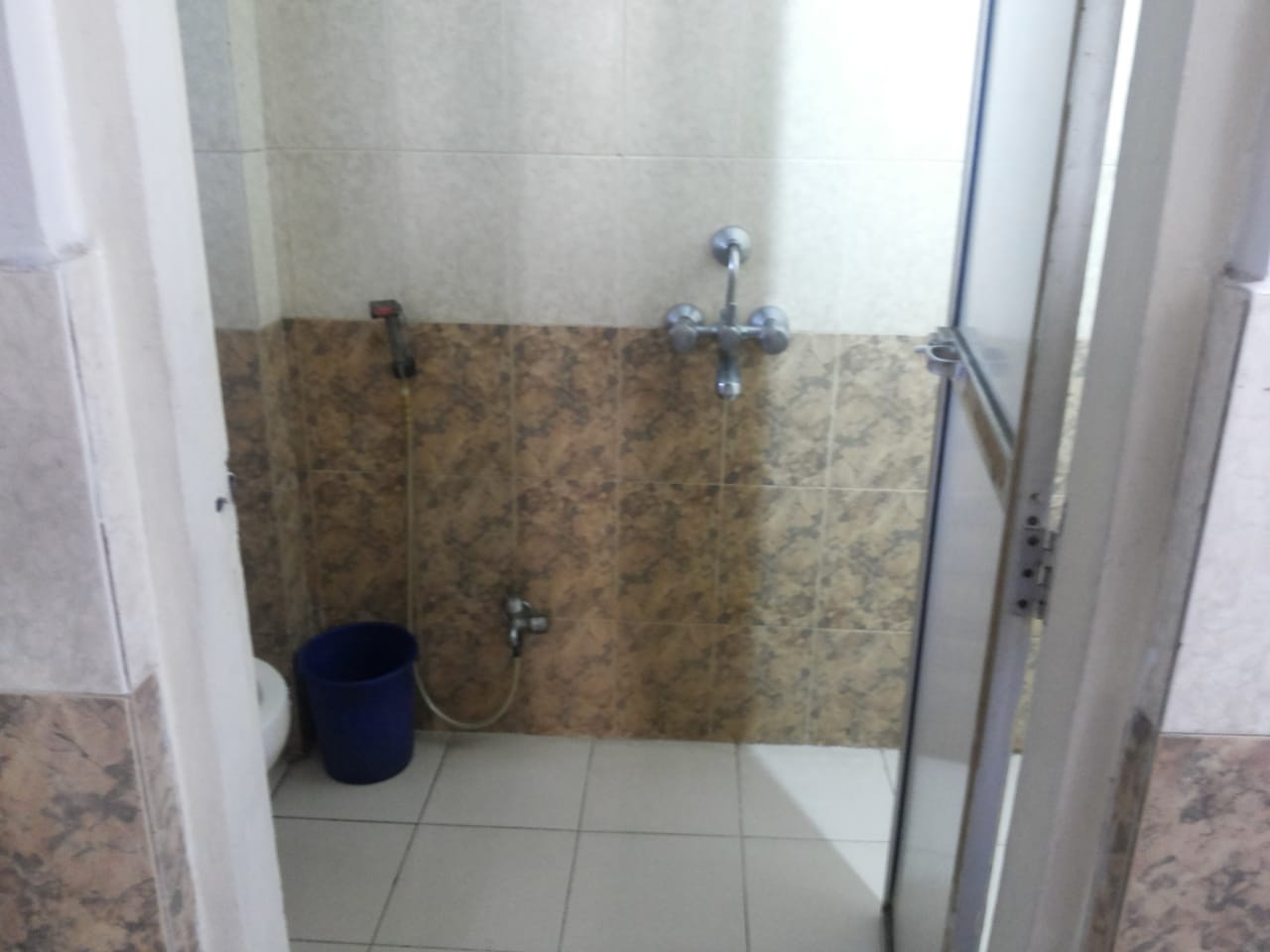 2 BHK Fully Furnished in Royal Classic CHS , Andheri West